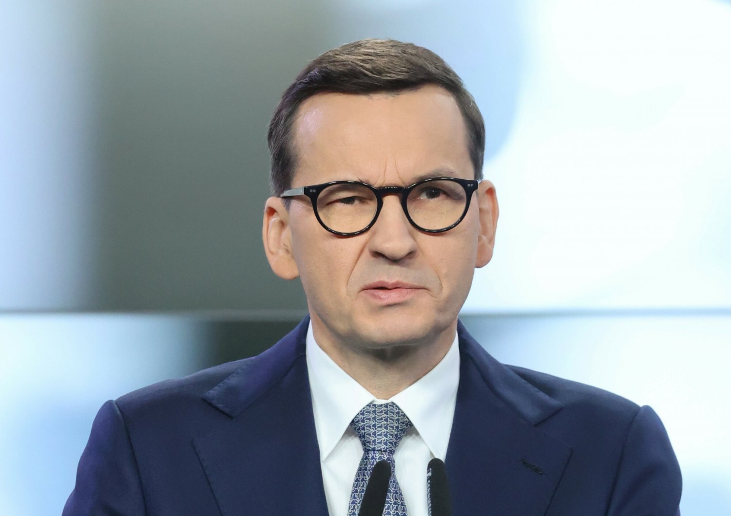 Mateusz Morawiecki wciąż nie potrafi jednoznacznie odpowiedzieć czy Polska przyjmie ofertę Niemiec w sprawie baterii Patriot.