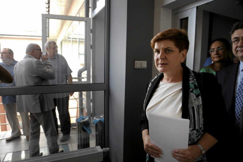 Beata Szydło rusza na tereny dotknięte nawałnicą, choć PiS wielokrotnie krytykował za to Donalda Tuska.