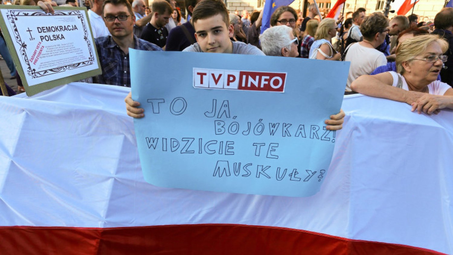 Tłumaczcie dzieciom, co się wokół dzieje. Spektakl w Sejmie to była lekcja pokazowa tego, co każdego dnia serwuje nam PiS.