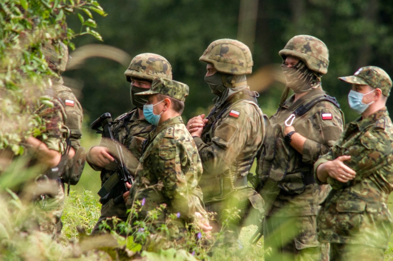 Mariusz Błaszczak zdecydował o nagrodach dla żołnierzy, którzy strzegą polskiej granicy z Białorusią.