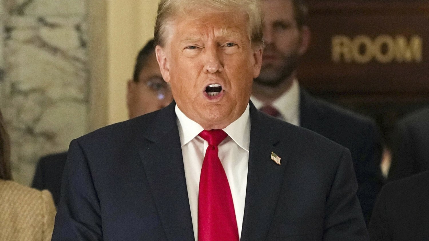 "Vladimir, stop". Trump zwrócił się w dziwny sposób do Putina