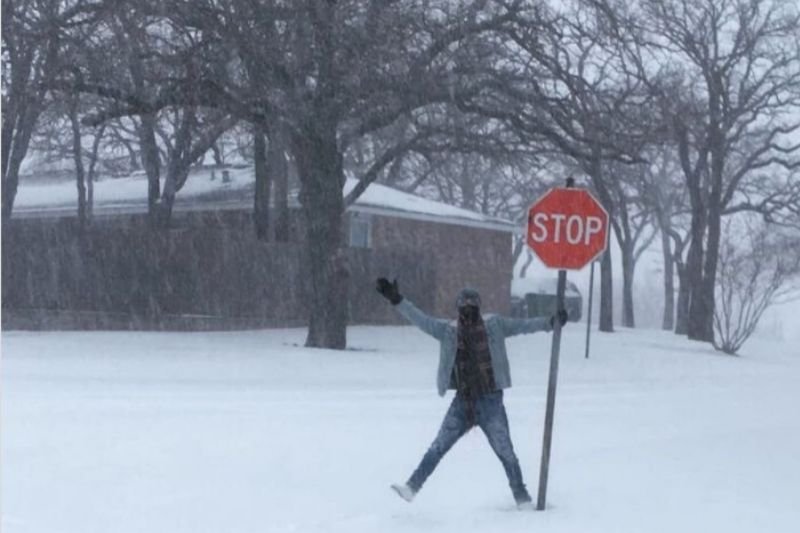 Wyjątkowo mroźna i śnieżna zima w USA, kolejne stany ogłaszają stan wyjątkowy