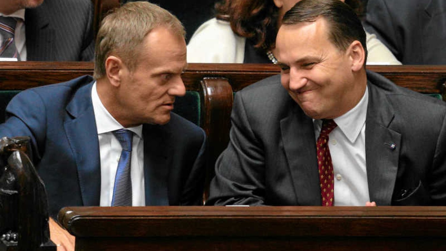 Radosław Sikorski wykorzystał służby dyplomatyczne do prywaty.