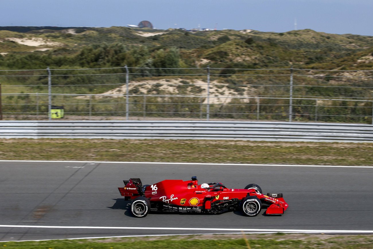 Podczas drugiego piątkowego treningu przed GP Holandii najszybszy był kierowca Ferrari, Charles Leclerc.