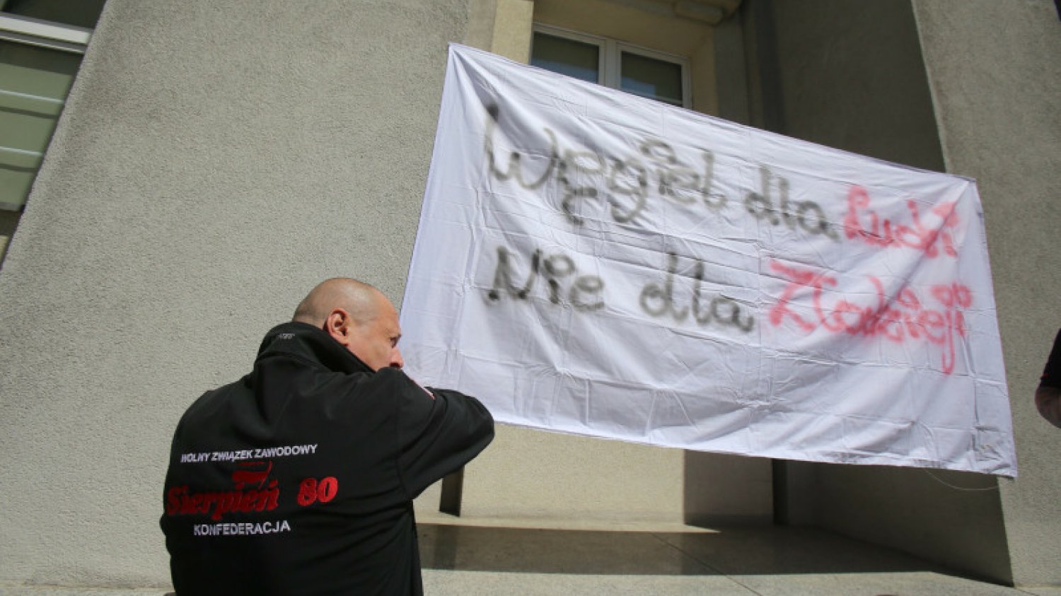 Związkowcy weszli do siedziby PGG i przedstawili żądania. "Chcemy zasygnalizować, że nie żartujemy"