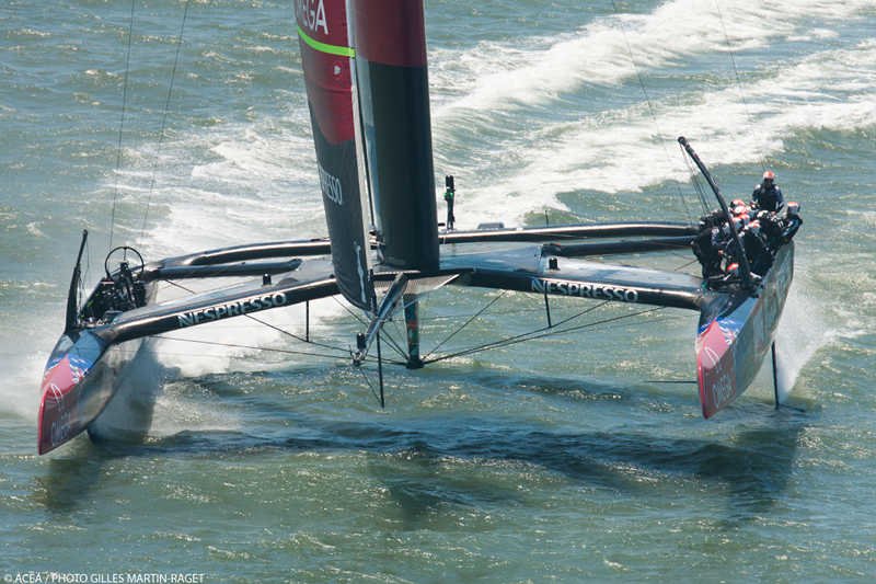 W pierwszych wyścigach Pucharu Louis Vuitton startowała tylko jeden jacht.