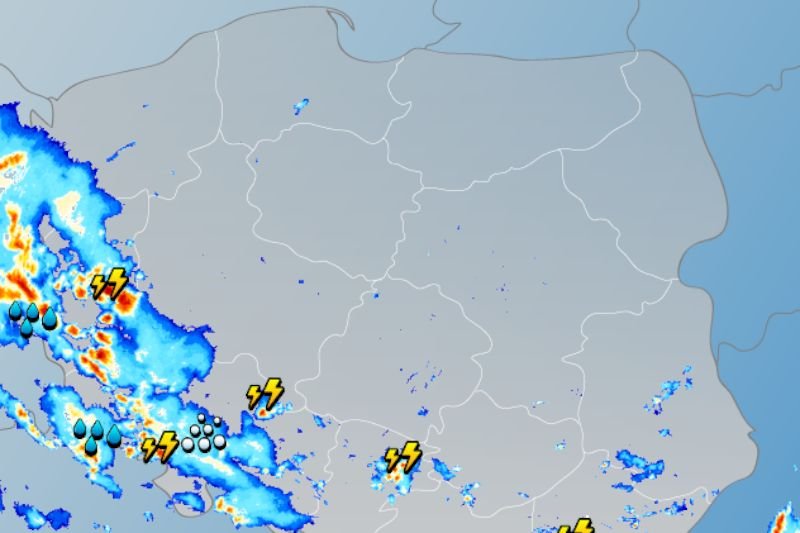 IMGW ostrzega przed burzami na południu i zachodzie kraju.