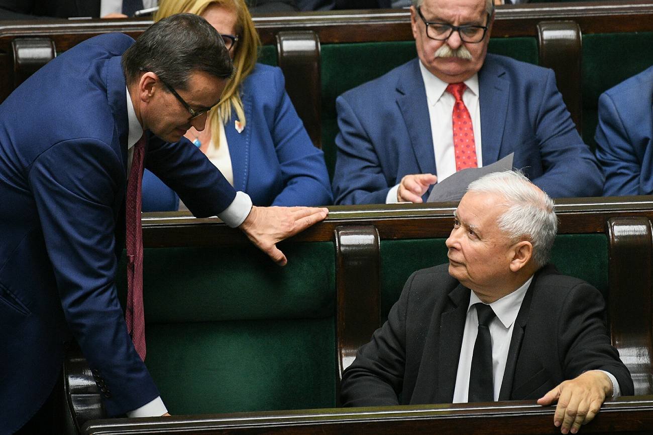 Kantar Public opublikował wyniki comiesięcznego badania Barometr Opinii. Przewaga PiS nad KO jest tylko kilkupunktowa.