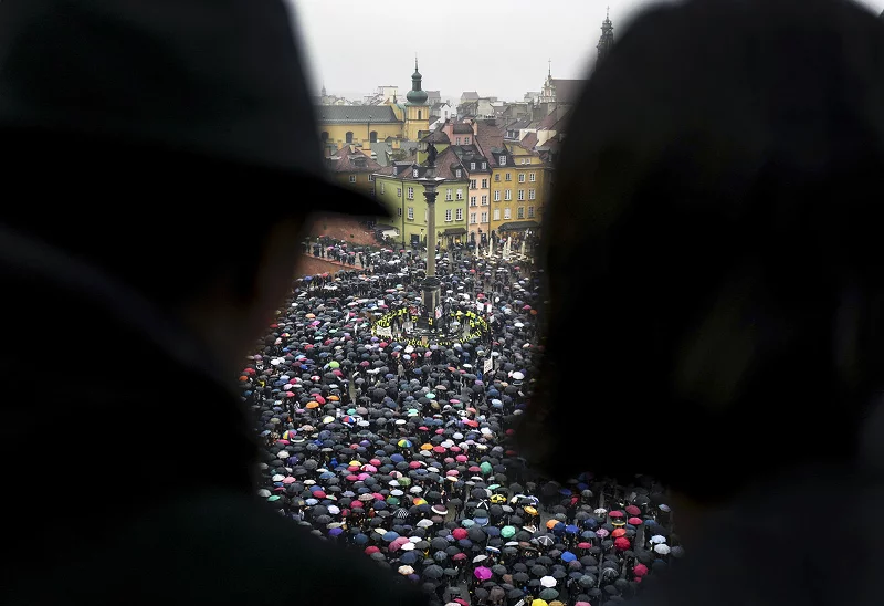 Czarny Protest w Warszawie (03.10.2016).