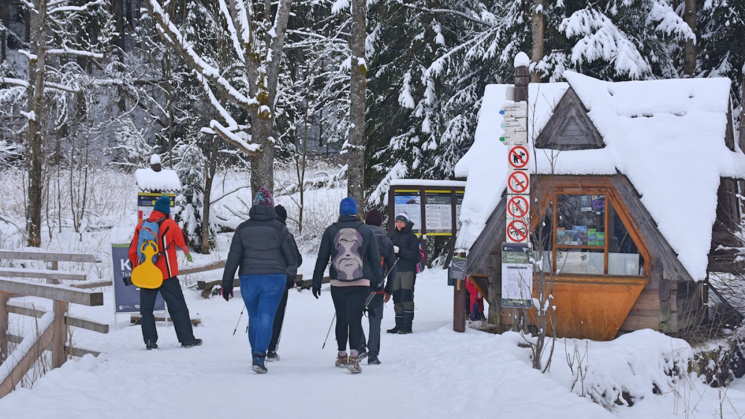 Obecnie w Tatrach obowiązuje przedostatni stopień zagrożenia lawinowego.