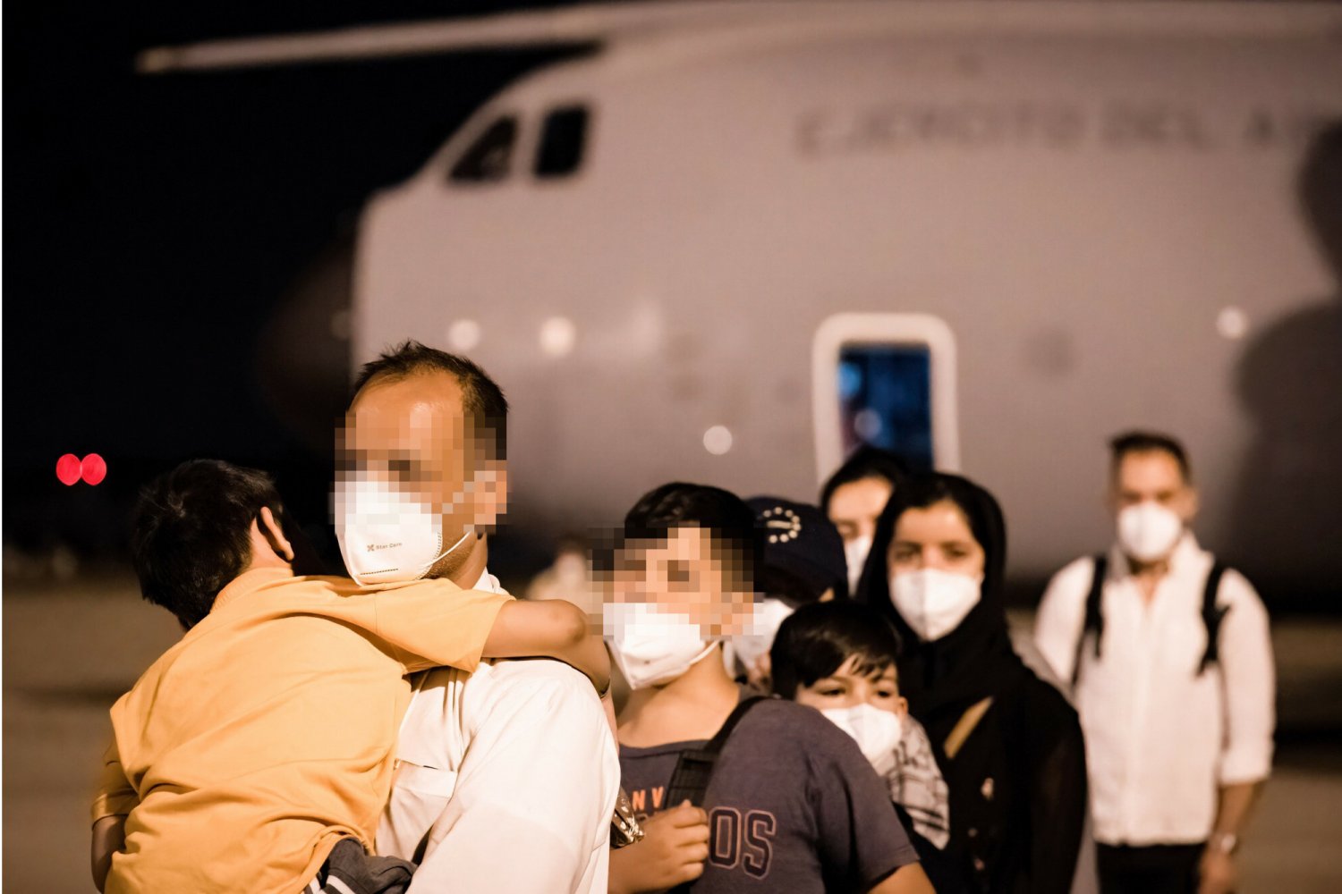 Sytuacja na lotnisku w Kabulu. Kulisy akcji ewakuacji Afgańczyków.