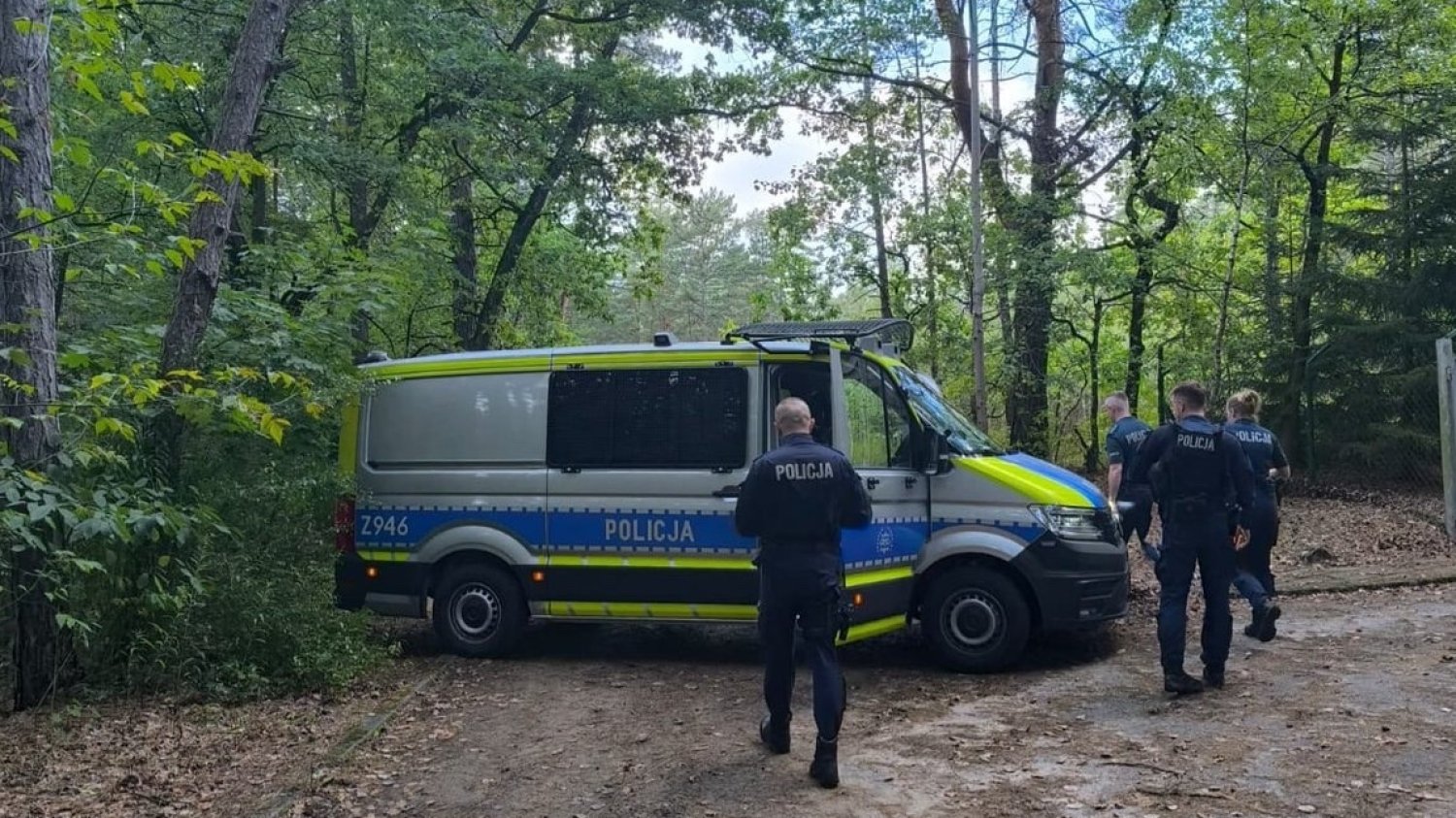 Niepokojące zgłoszenia w stolicy. Policja i wojsko w akcji na Mazowszu Policja