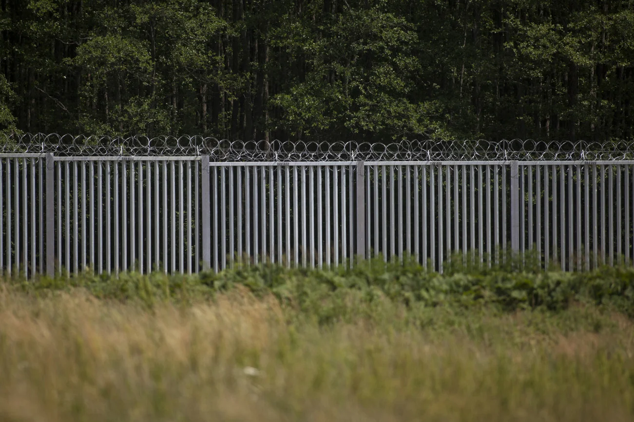 Przy granicy z Białorusią znaleziono dwa ciała, prawdopodobnie należały do migrantów