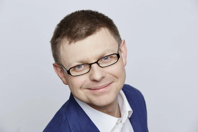 Konrad Ciesiołkiewicz – dyrektor komunikacji korporacyjnej i CSR Orange Polska, p.o. Prezesa Fundacji Orange