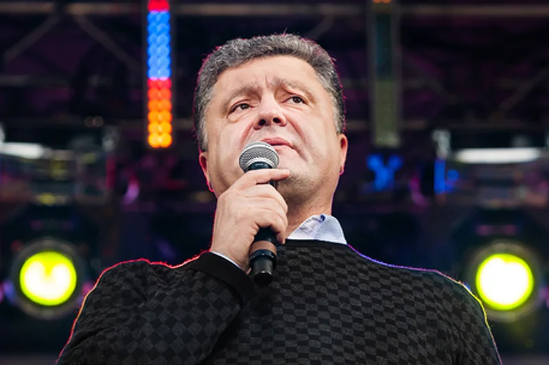 Prezydent Ukrainy Petro Poroszenko nie ukrywał w Brukseli sceptycyzmu wobec postanowień z Mińska.