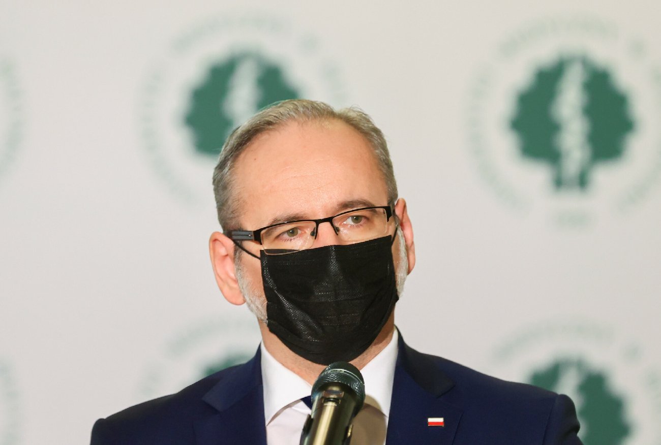 Adam Niedzielski do dymisji? Polacy zabrali głos