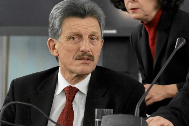 Poseł Stanisław Piotrowicz mówił o planach powołania komisji śledczych, ale nie chciał zdradzić czym dokładnie mają się zająć.