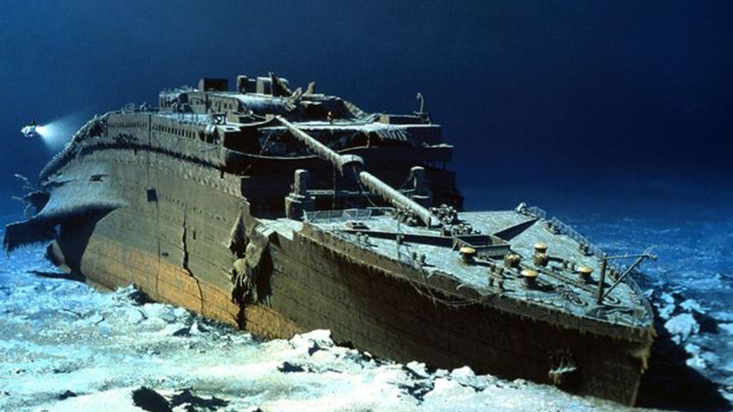 Titanic rozpala wyobraźnie turystów, którzy z wraku słynnego statku zabierają, co tylko się da