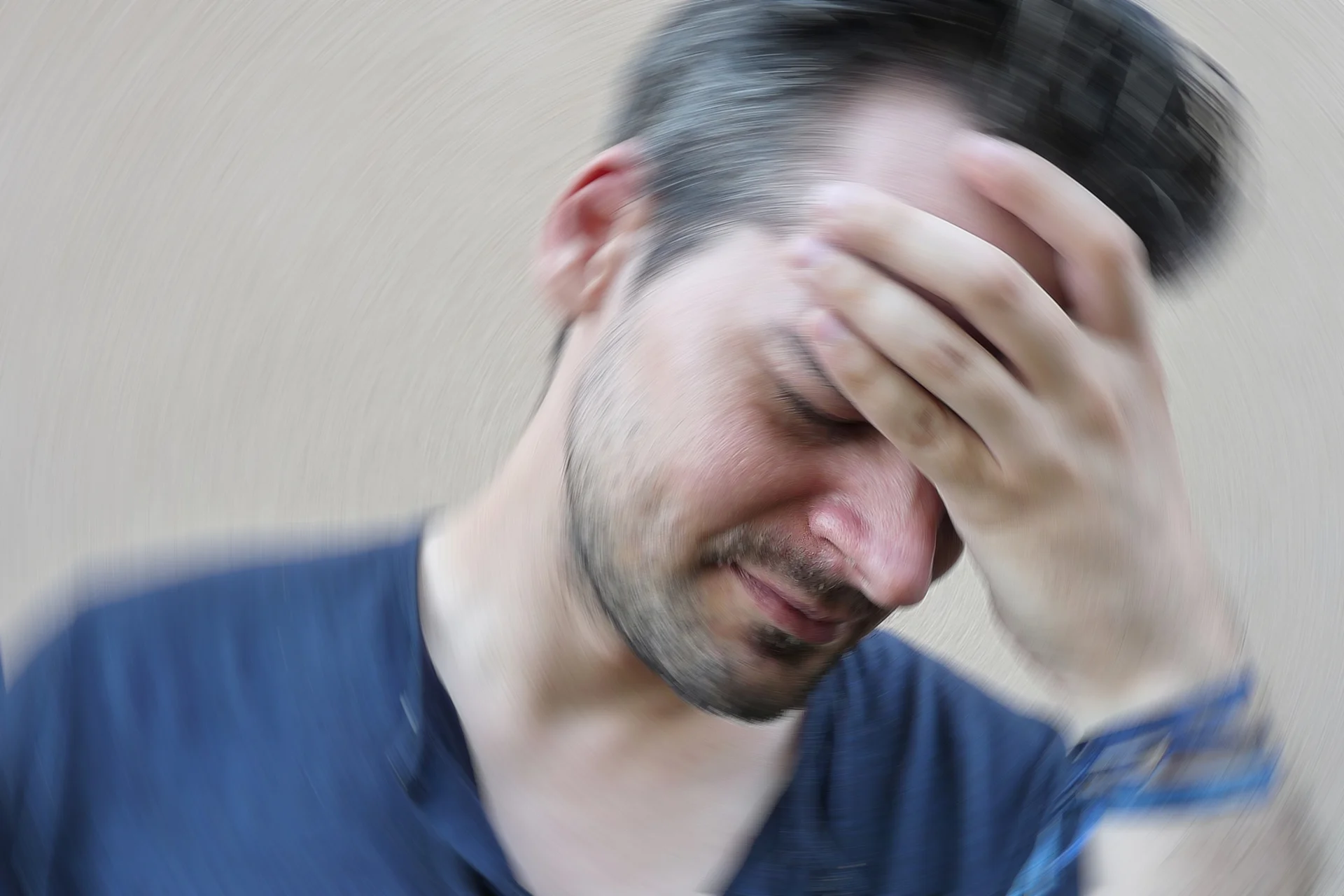 Zawroty głowy przy wstawaniu to normalne zjawisko