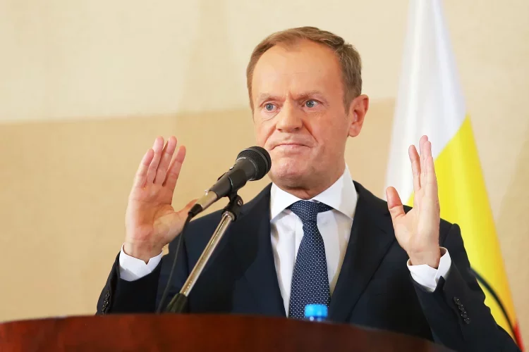 Donald Tusk ingerował w konflikt w PO?