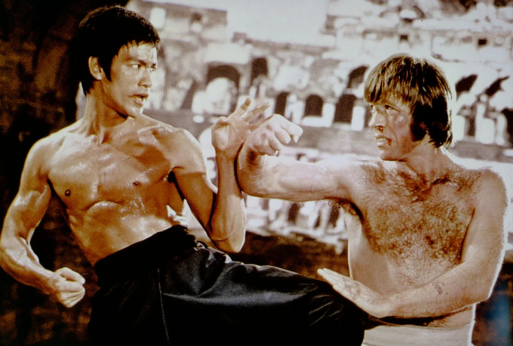 Chuck Norris w filmie "Droga smoka" u boku Bruce'a Lee.