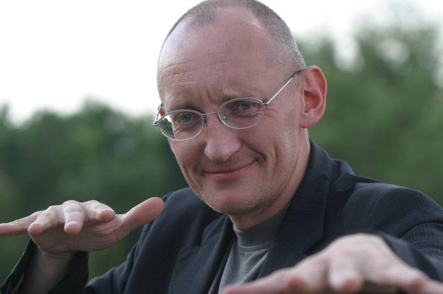 Maciej Chmiel, szef TVP2, zapowiada sitcom o potężnej Polsce