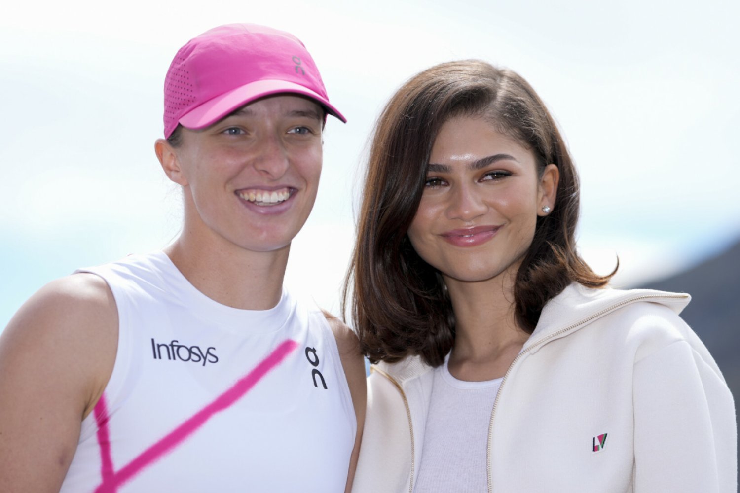 Zendaya i Iga Świątek spotkały się podczas finału turnieju WTA w Indian Wells. Jak aktorka wspomina rozmowę z polską tenisistką? Zendaya i Iga Świątek spotkały się podczas finału turnieju WTA w Indian Wells. Jak aktorka wspomina rozmowę z polską tenisistką?