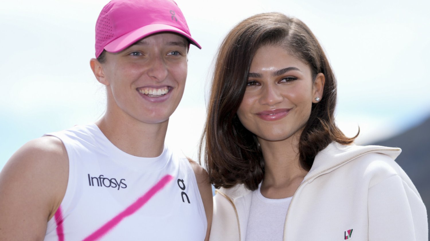 Zendaya i Iga Świątek spotkały się podczas finału turnieju WTA w Indian Wells. Jak aktorka wspomina rozmowę z polską tenisistką? Zendaya i Iga Świątek spotkały się podczas finału turnieju WTA w Indian Wells. Jak aktorka wspomina rozmowę z polską tenisistką?
