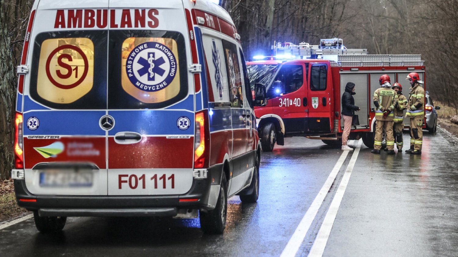 Kraków. Zderzenie ambulansu z osobówką. Dziecko w szpitalu. (Zdjęcie poglądowe)