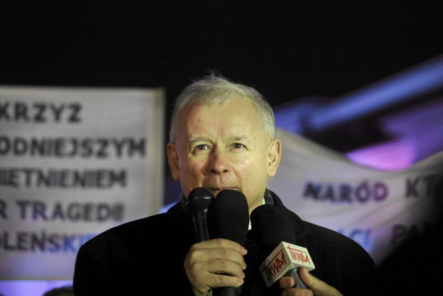 Jarosław Kaczyński podważa niepodległość Polski.