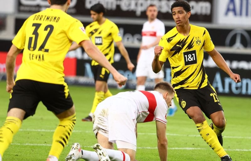 Borussia Dortmund zdobyła w sobotę trzy cenne ligowe punkty