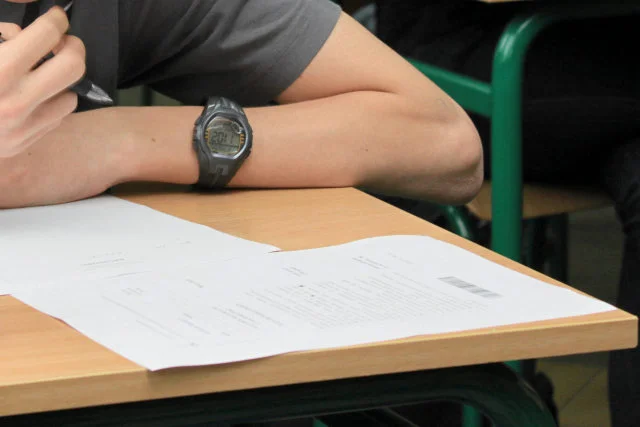 Pisanie wypracowań dla kogoś jest nielegalne
