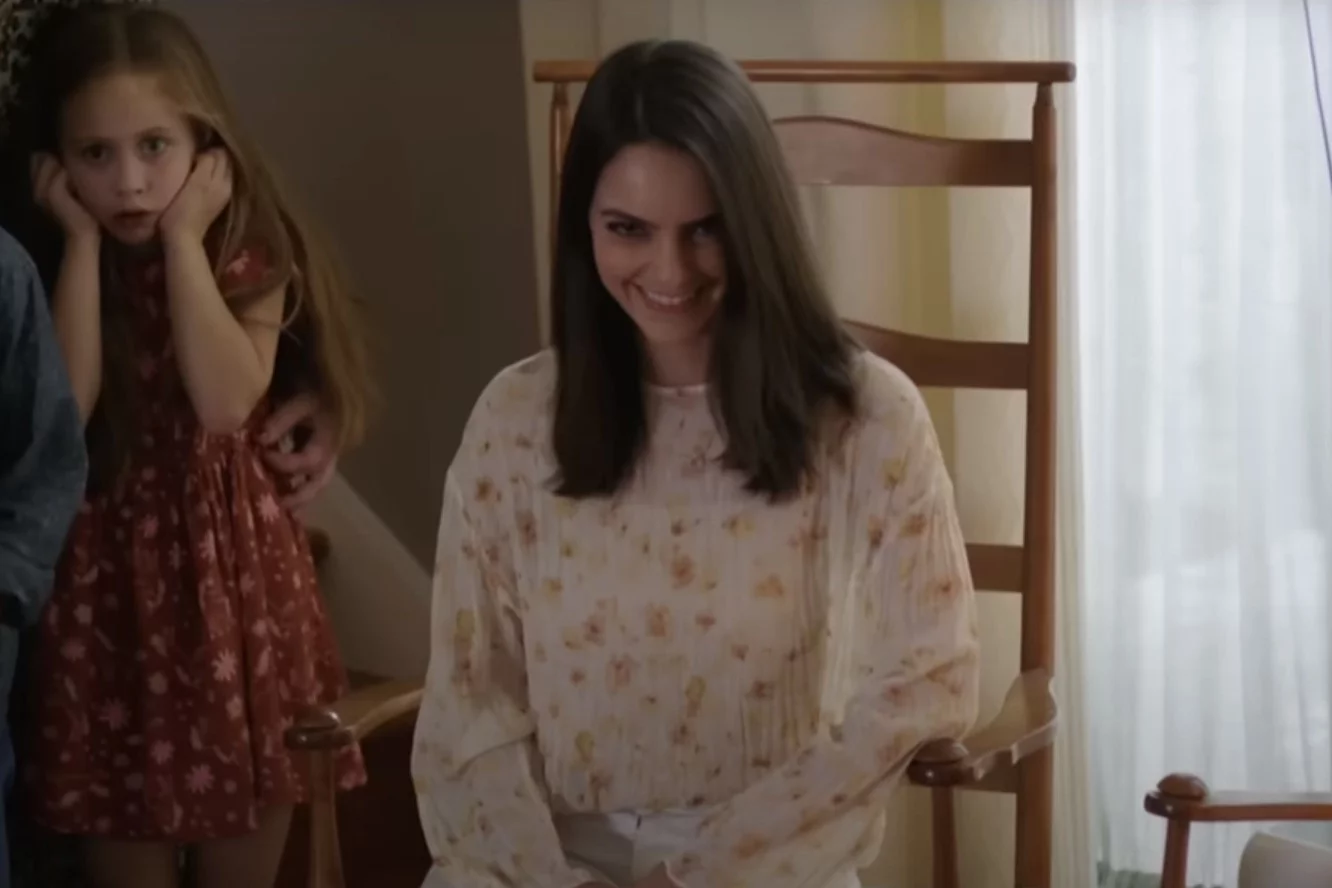 usmiechnij sie horror recenzja parker finn sosie bacon