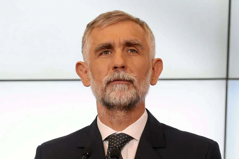 Kiedy Polska zacznie zarabiać na gazie łupkowym/łupkach? Minister Środowiska Maciej Grabowski: Odpowiedź na to pytanie nie jest teraz możliwa
