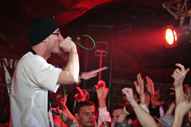 Jedna z najważniejszych postaci polskiej sceny hip-hopowej wraca. Pezet: „Miałem problemy poważne problemy zdrowotne”