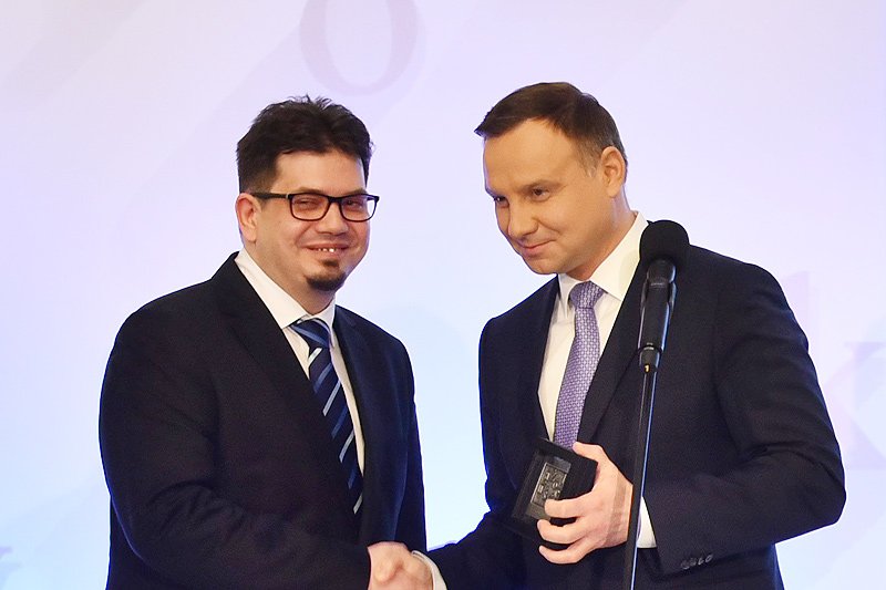 Szacowni członkowie Rady Języka Polskiego nie chcą mieć nic wspólnego z przyznaniem Wojciechowi Wenclowi nagrody "Zasłużony dla Polszczyzny".