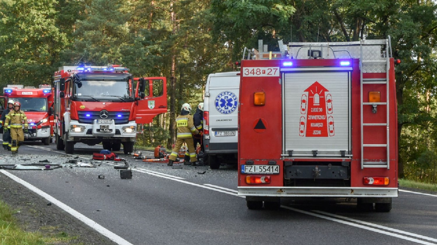 Nowe fakty po wypadku kolumny rządowej. Policja o złamaniu miednicy i żeber.