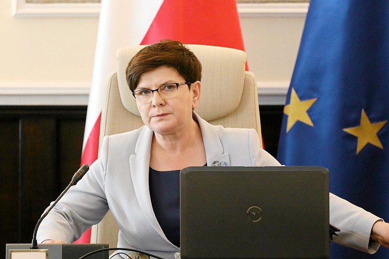 Czy dla premier Beaty Szydło najważniejsza jest po prostu internetowa sława? Można mieć takie obawy...