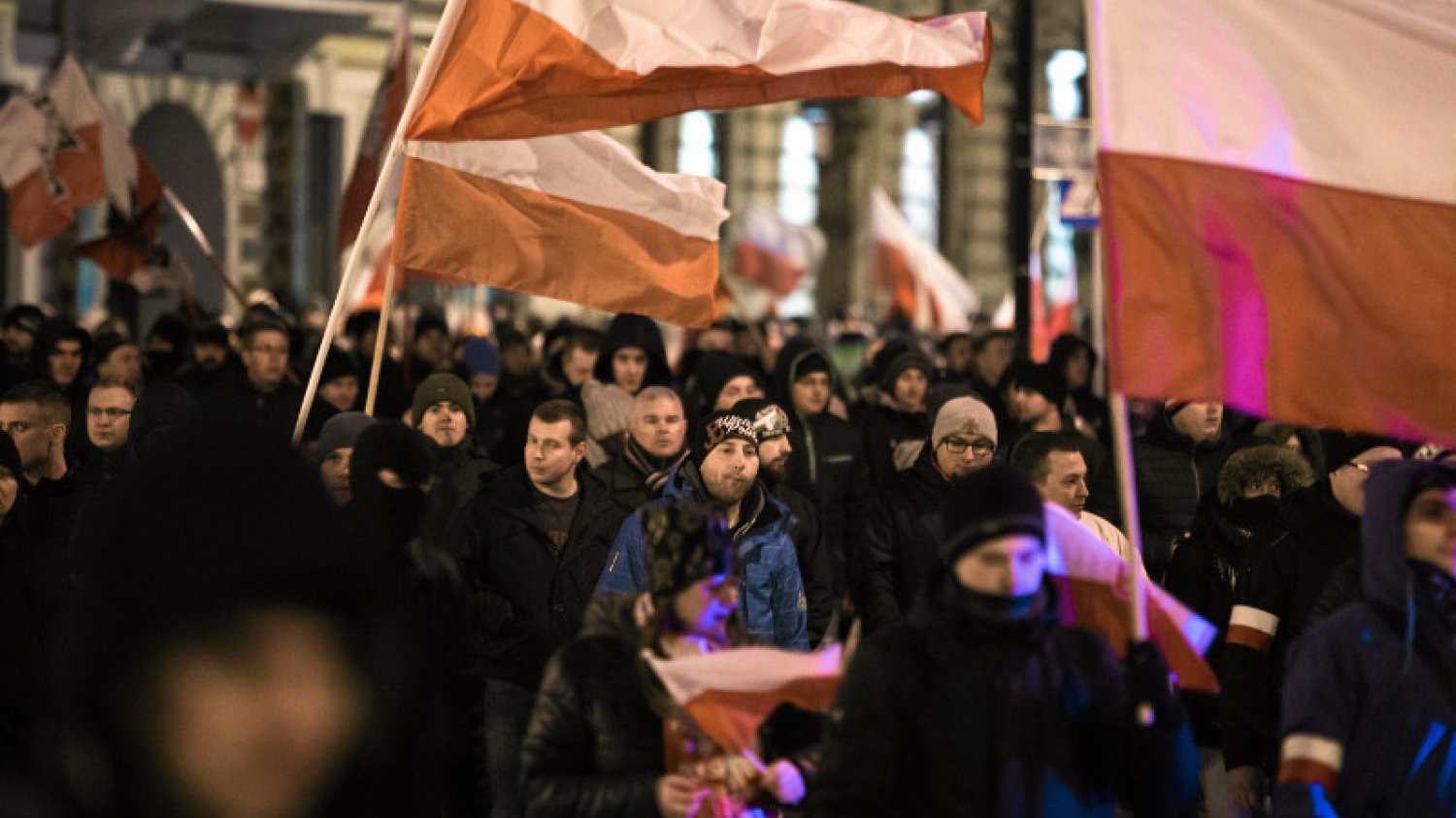 Dzięki rozwojowi w III RP współcześni Polacy żyją na poziomie życia, który wynosi około 50 proc. poziomu życia Amerykanów.