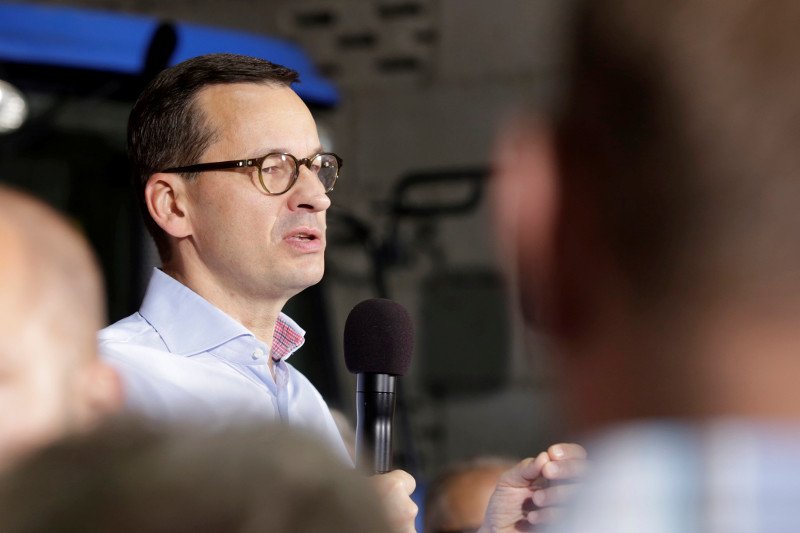 Mateusz Morawiecki na taśmach: – Pięć dych czy siedem, czy stówkę mu damy na jakieś badania czy na coś.