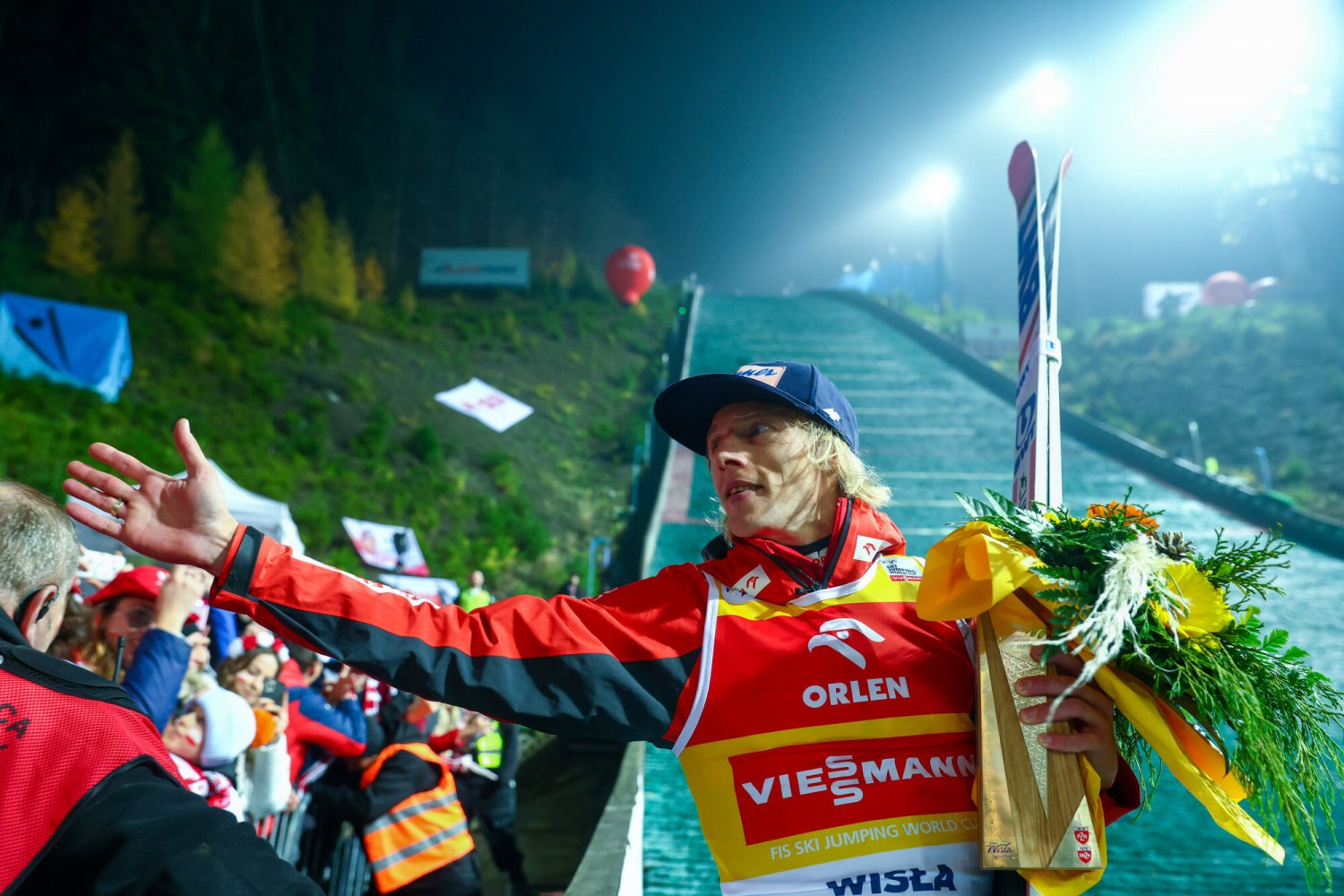 Fenomenalne skoki i triumf Dawida Kubackiego. Koszmar Kamila Stocha w Wiśle