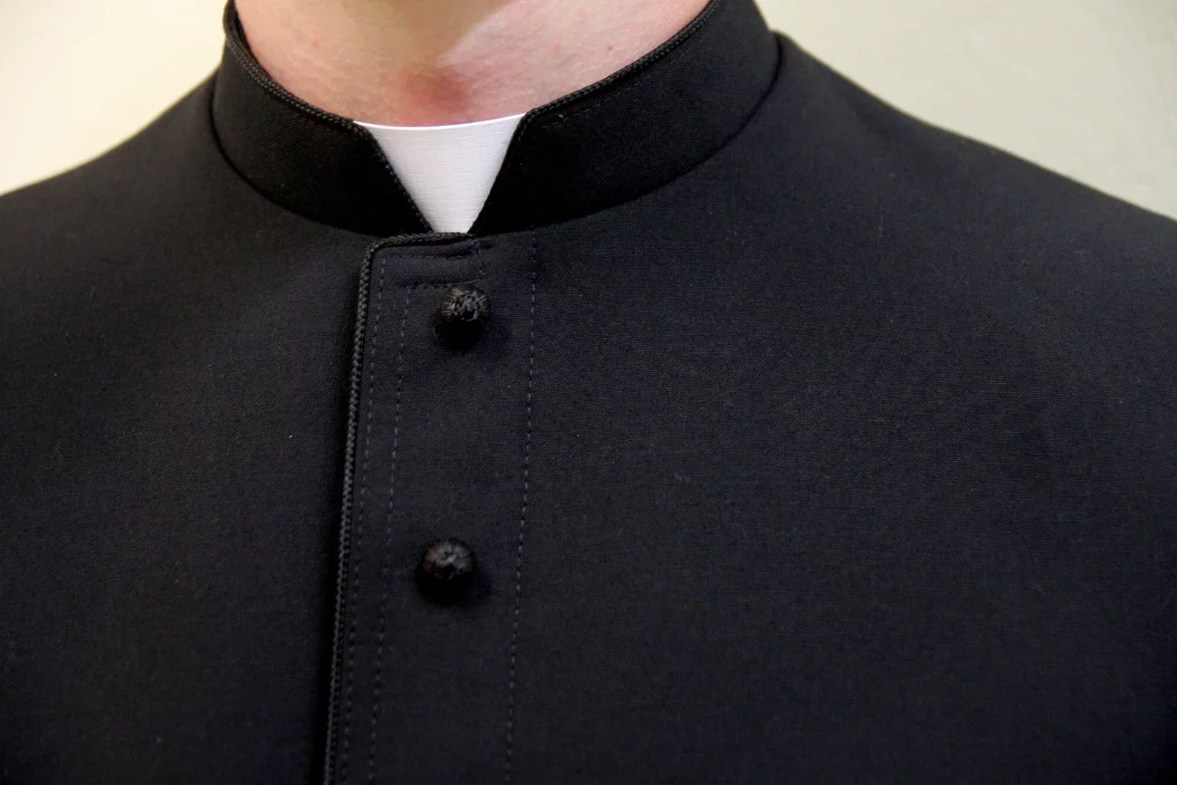 Lokalne media bronią księdza, którego ukarała kuria.