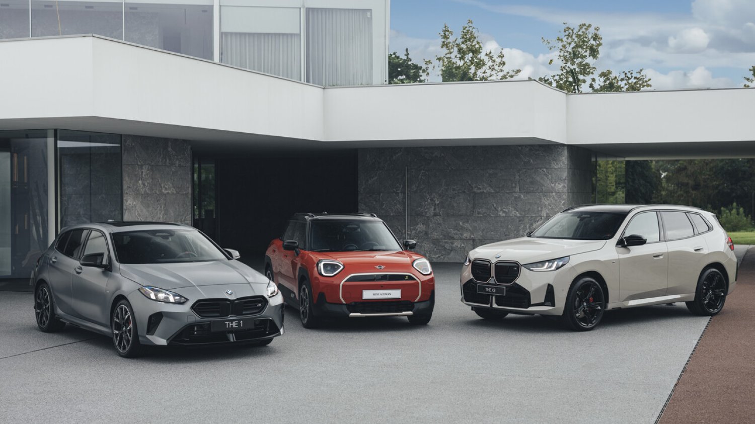 Tak prezentują się nowa Seria 1, Mini Aceman oraz BMW X3