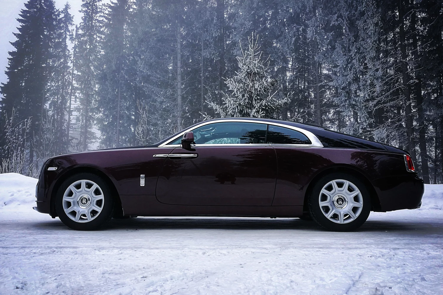 Rolls Royce Wraith to najciekawszy model ze stajni brytyjskiego producenta.