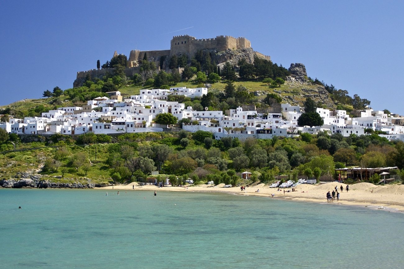 Wyspa Rodos co roku przyciąga miliony turystów z całego świata.