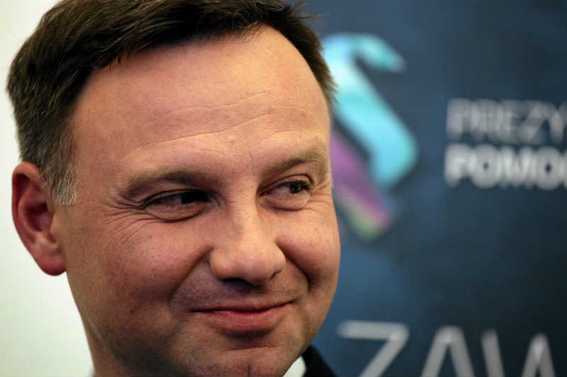 Andrzej Duda spędził wakacje w willi należącej do polskiego milionera, którego firmę łączono z infoaferą.