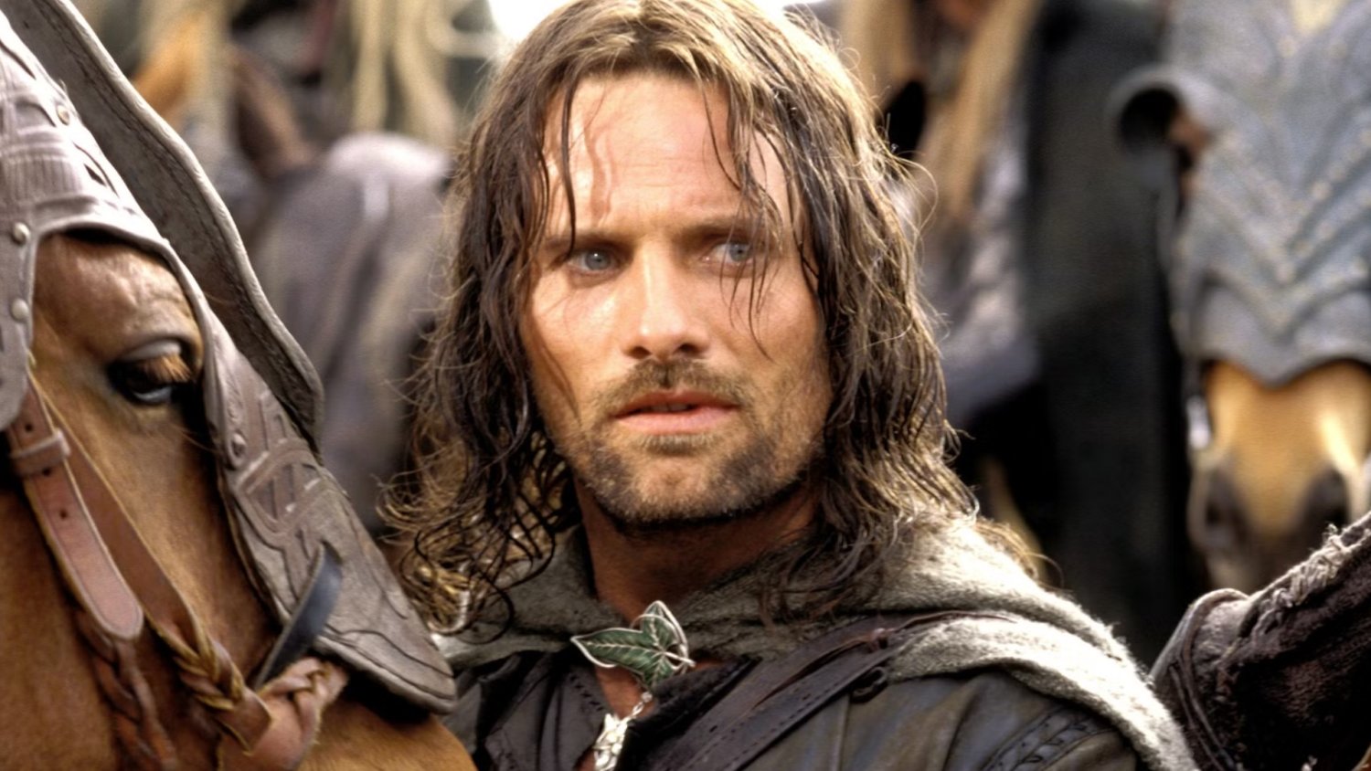 Gwiazdy w "Polowaniu na Golluma". Nowego Aragorna znacie z "Białego Lotosu"