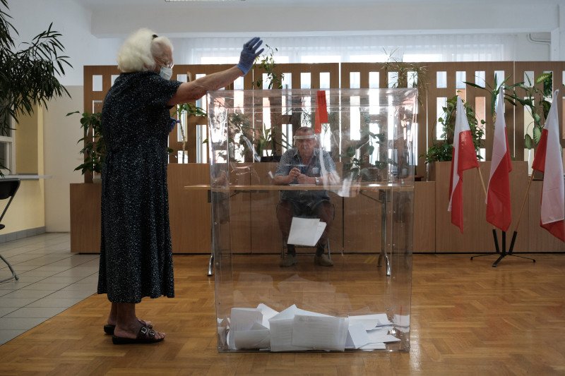 Państwowa Komisja Wyborcza poinformowała o frekwencji.