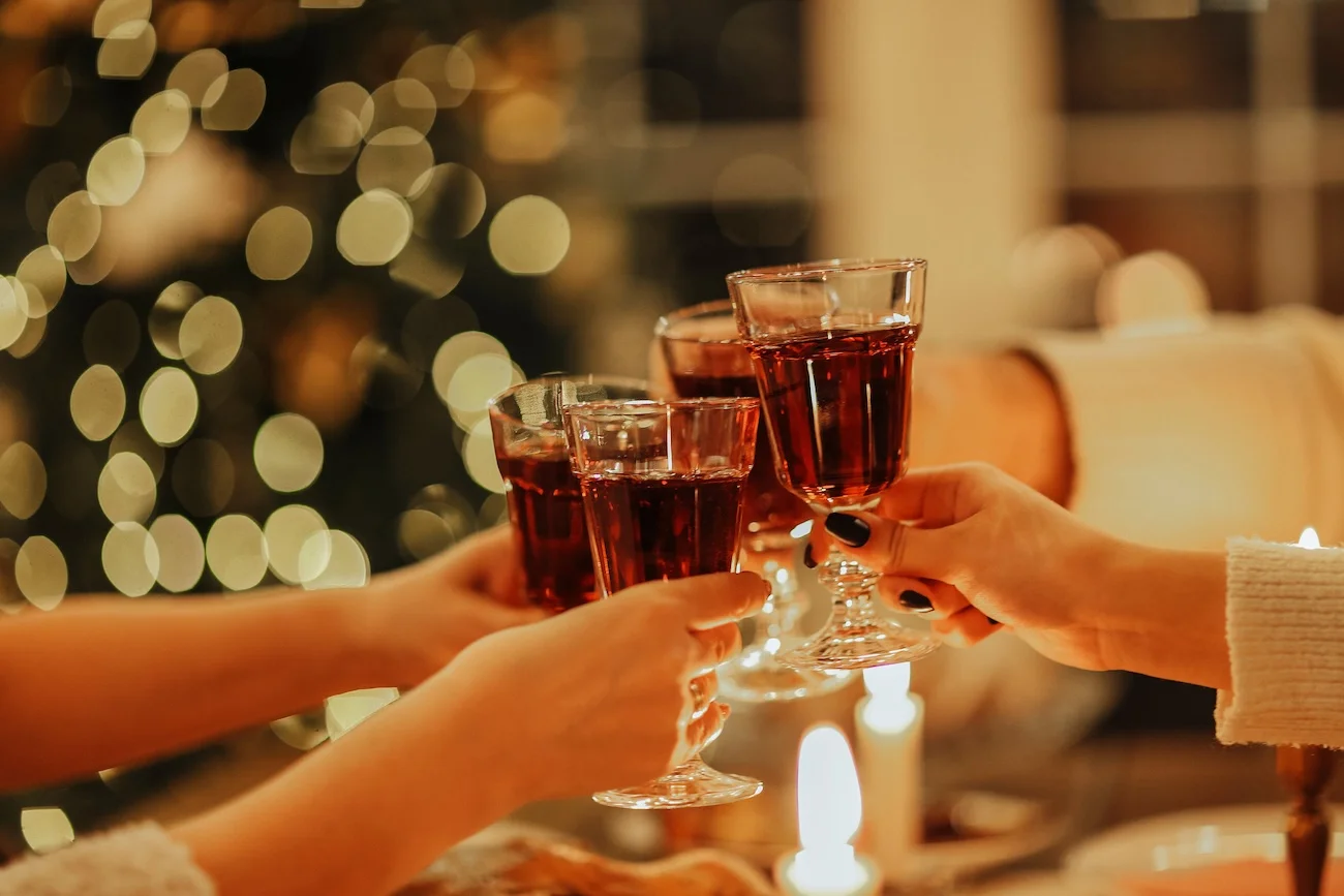 Czy picie alkoholu w Święta to grzech? Zakonnik pokazał nam ważną różnicę Czy picie alkoholu w Święta to grzech? Zakonnik wskazuje ważną różnicę
