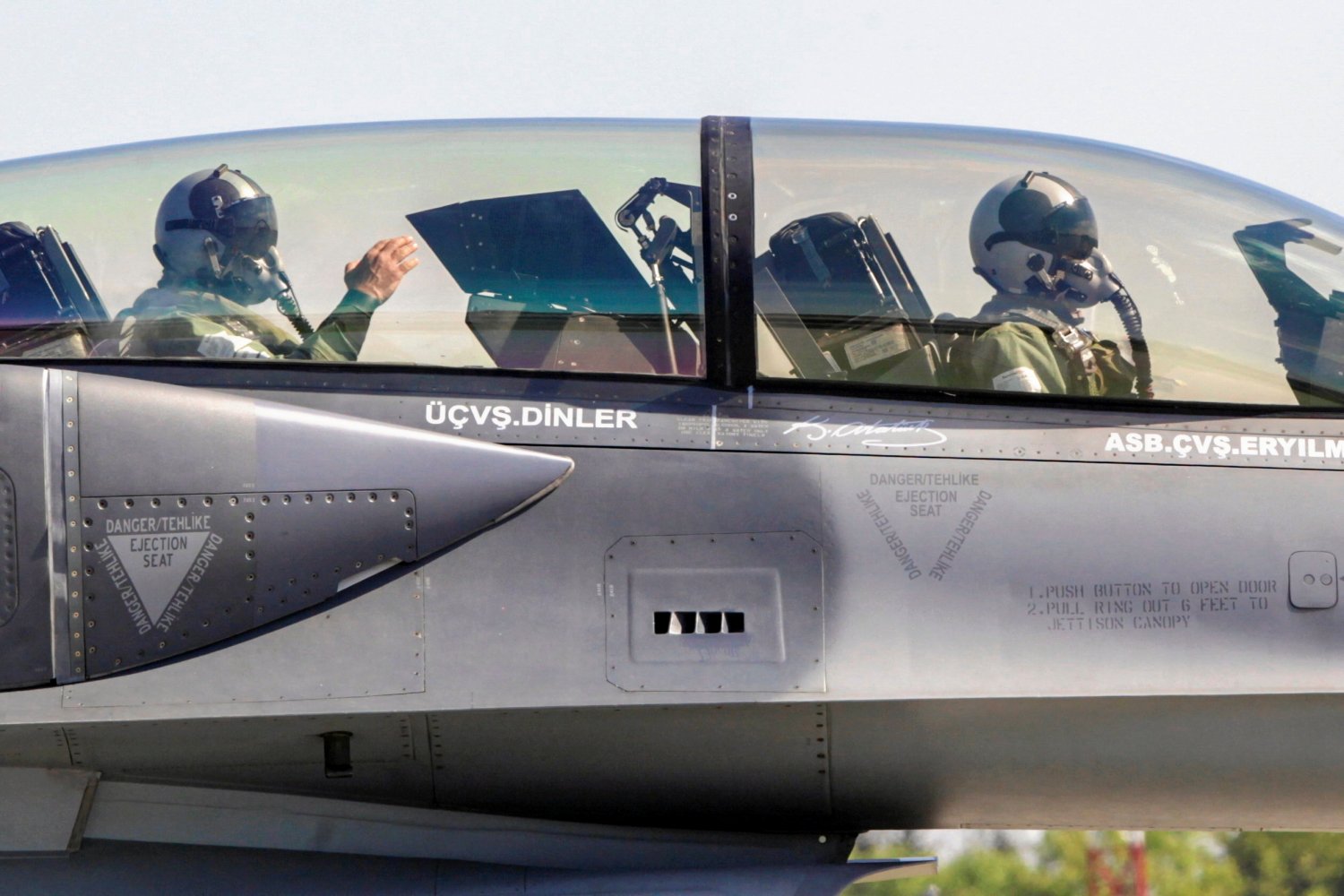 F-16 to bardzo kosztowny myśliwiec. Wyjaśniamy, co jego utrata znaczy dla naszej armii